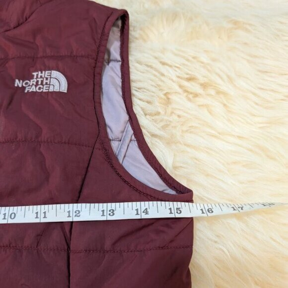 The North Face Burgundy Puffer Vest Girls Size Medium - Picture 3 of 7
